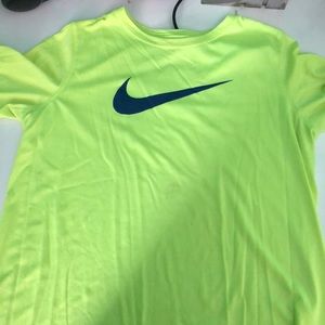 Boys Nike drifit t-shirt